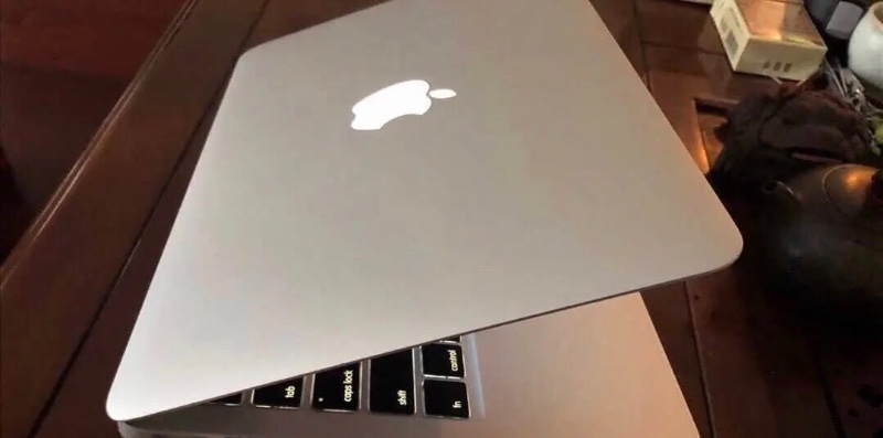 苹果笔记本11寸i5处理器