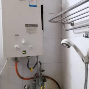 床位16/天，420元／月，可以做饭